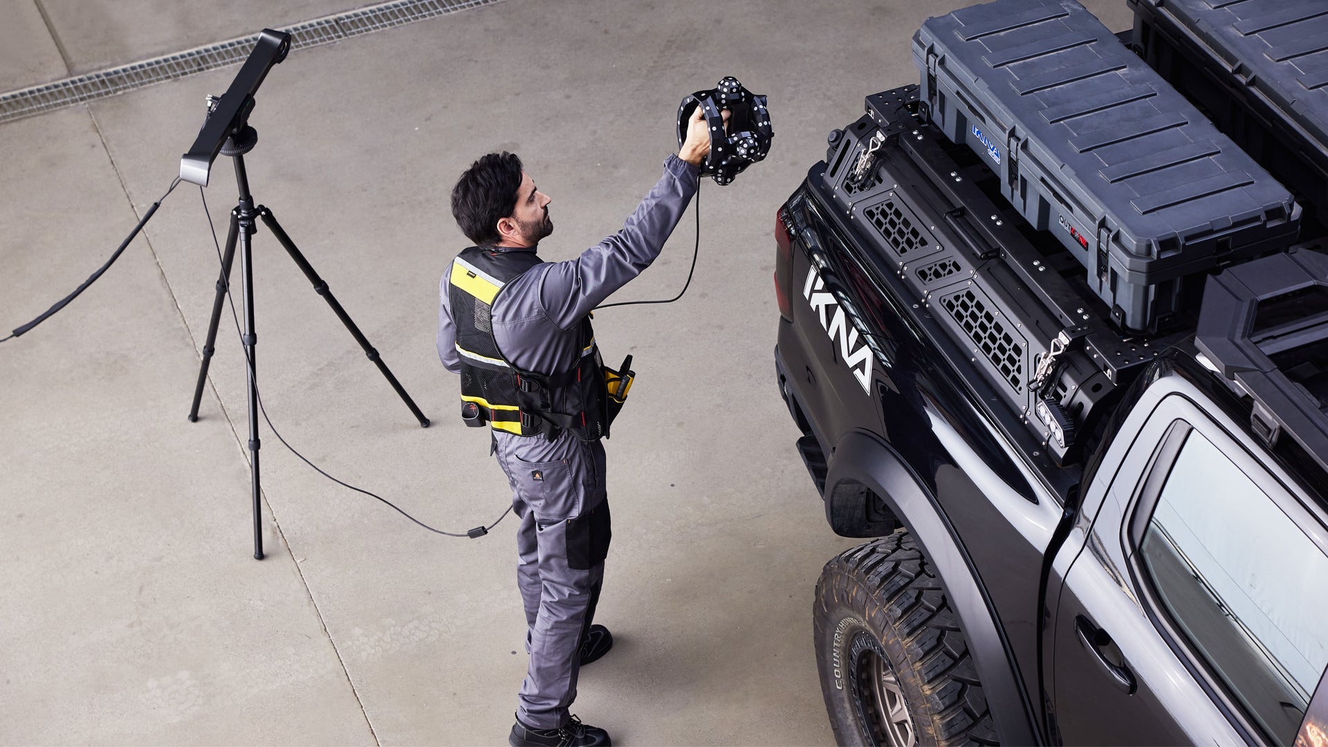 Optical Tracking 3D Scanner vs Standard 3D Scanners Guide