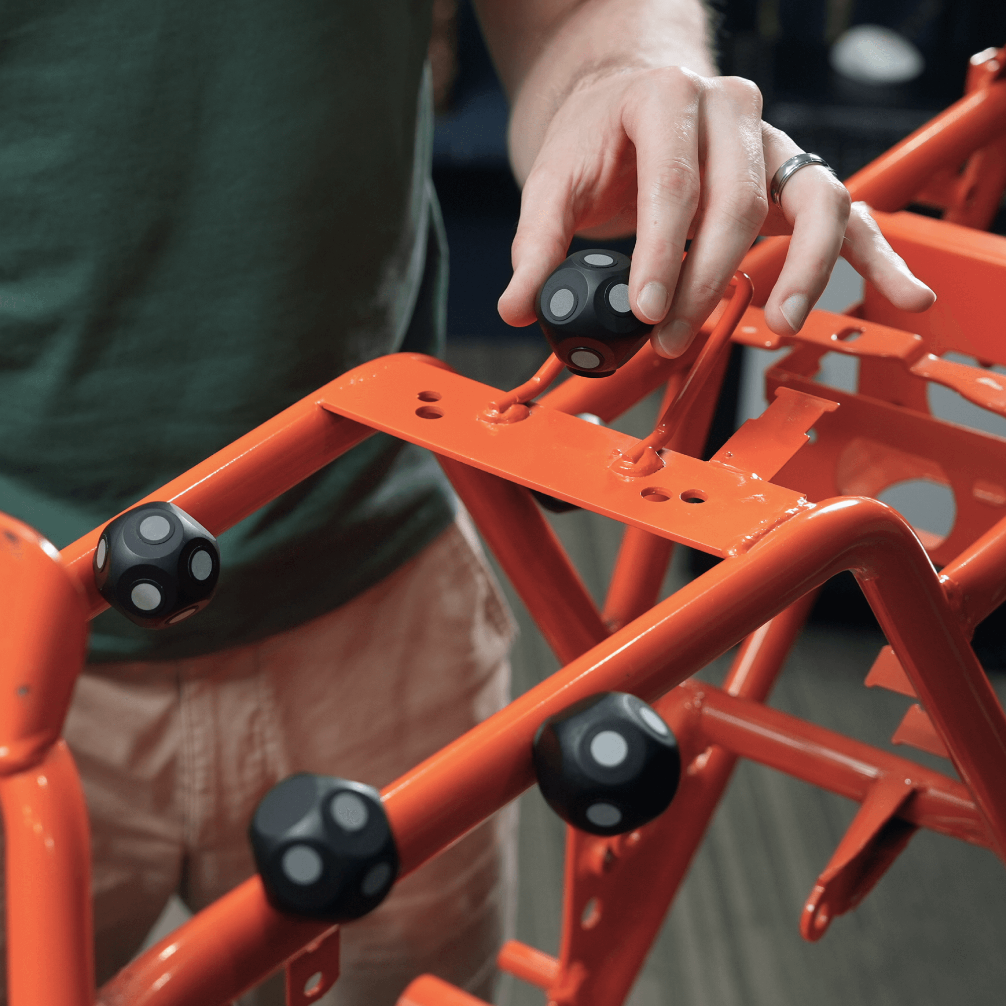 Magnetic Anchor Block for Trackit